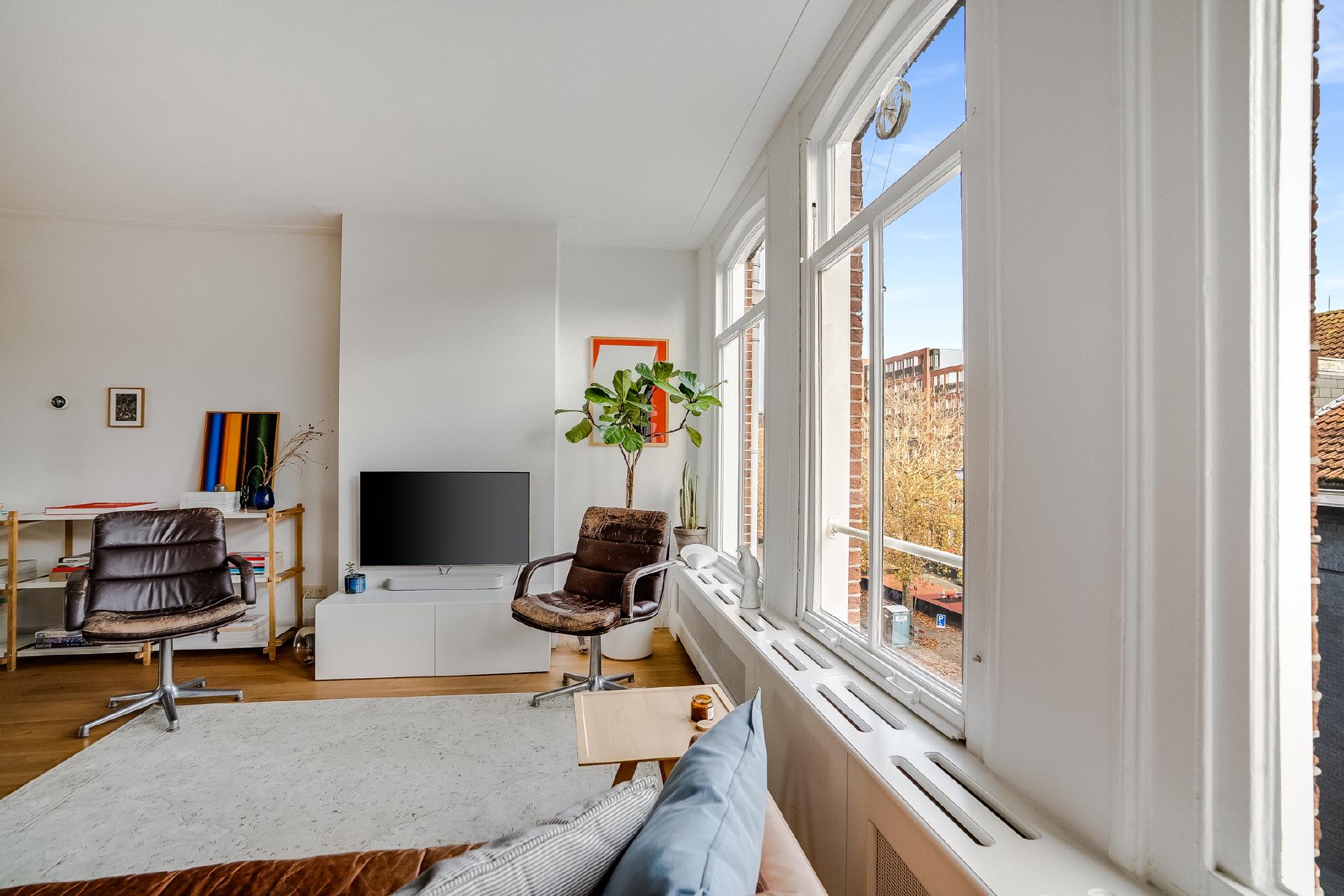 AMSTERDAM Sint Willibrordusdwarsstraat 2-3image 4