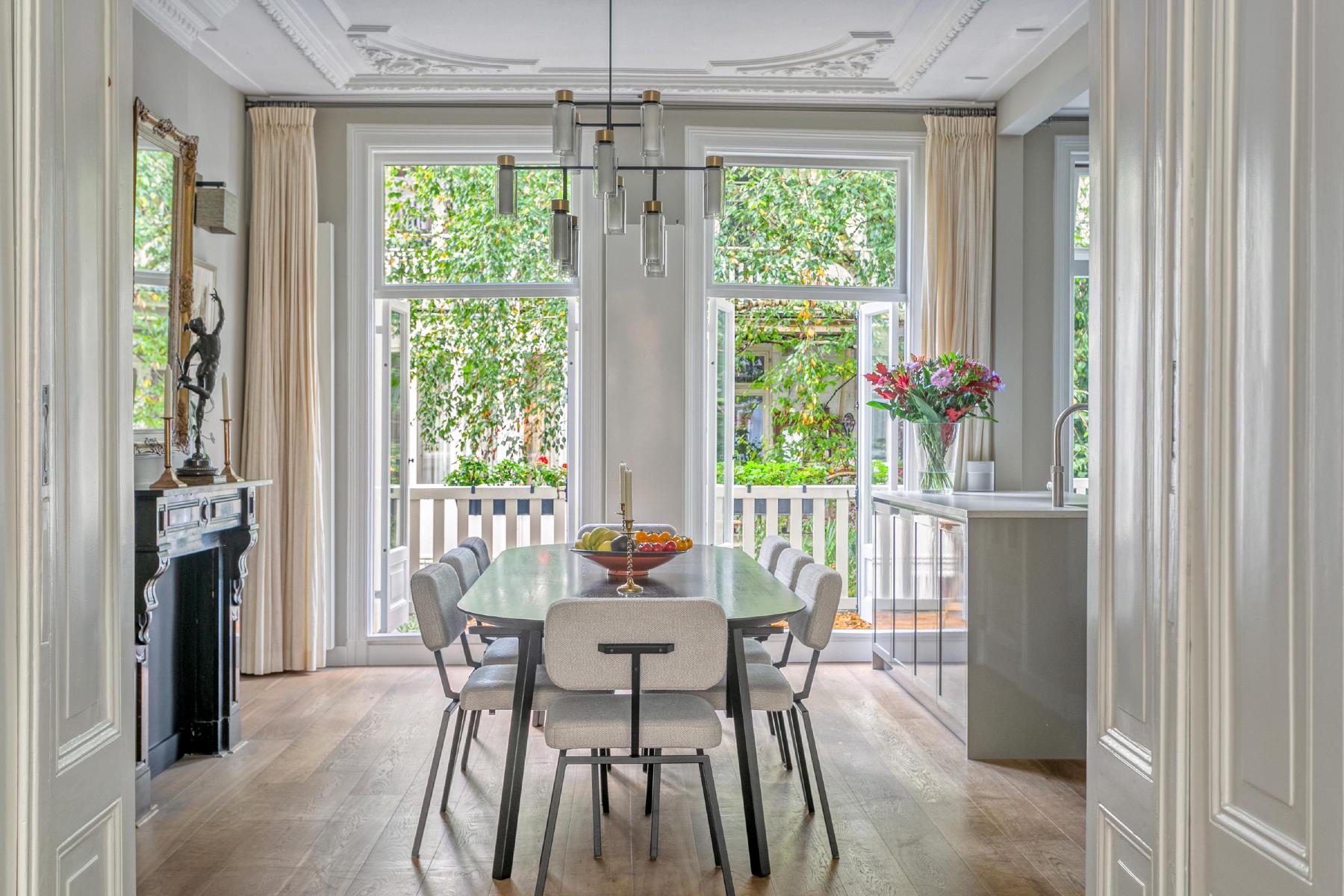 AMSTERDAM Van Eeghenstraat 12 Himage 11