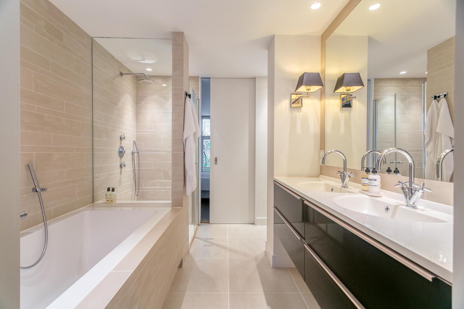 AMSTERDAM Van Eeghenstraat 12 Himage 21