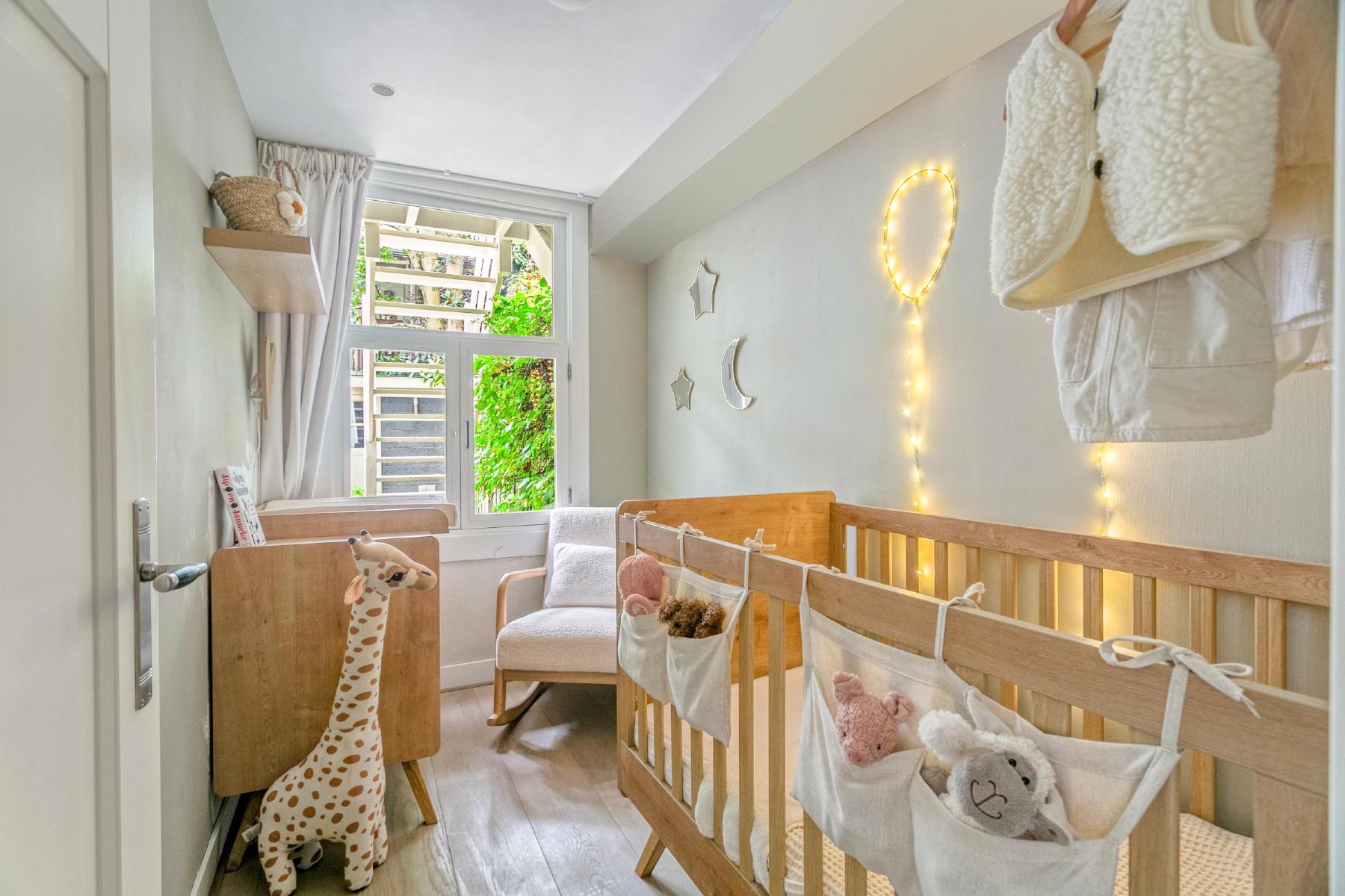 AMSTERDAM Van Eeghenstraat 12 Himage 23