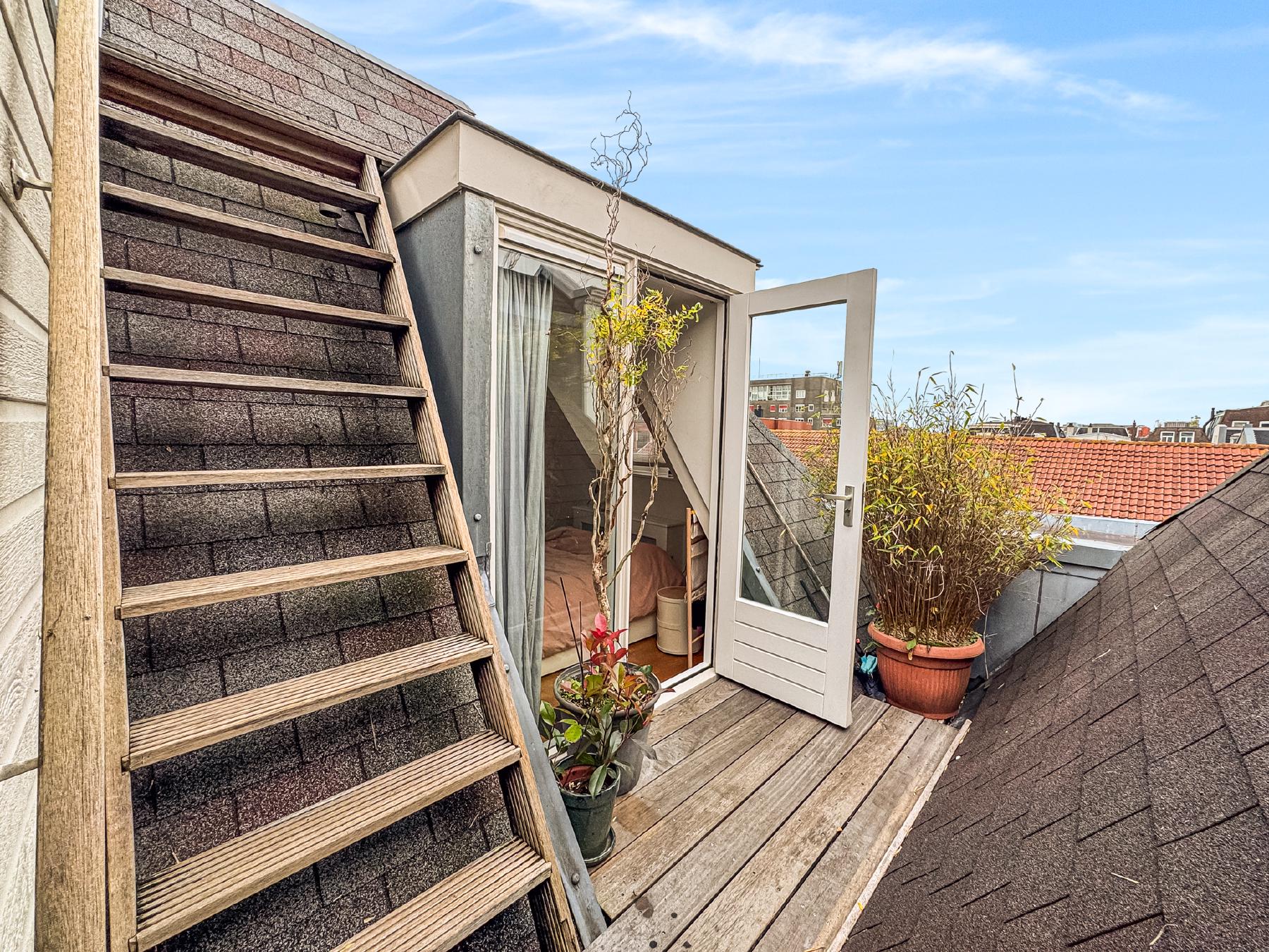 AMSTERDAM Sint Willibrordusdwarsstraat 2-3image 19