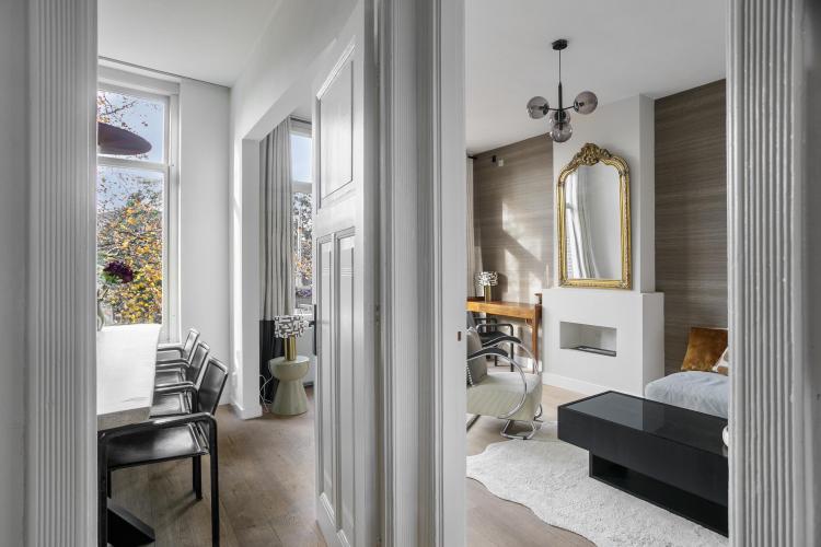 
    <nil><span>|</span>
image 4