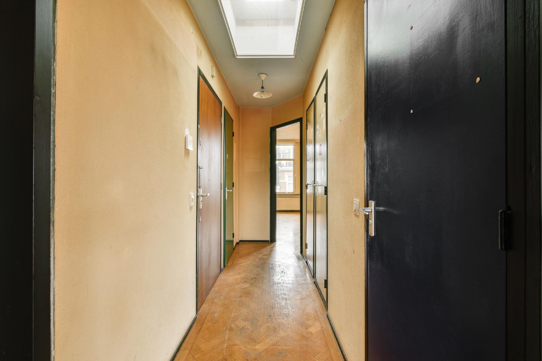 AMSTERDAM Van Eeghenstraat 30-3image 10