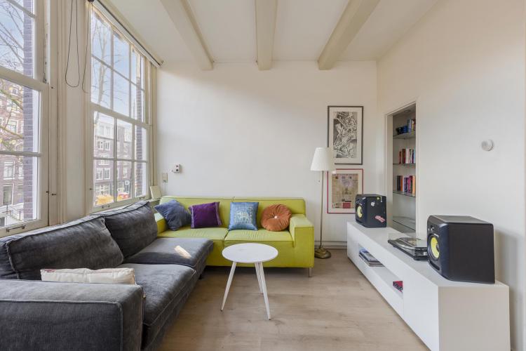 
    <nil><span>|</span>
image 4