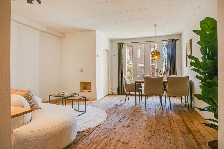 
    <nil><span>|</span>
image 4