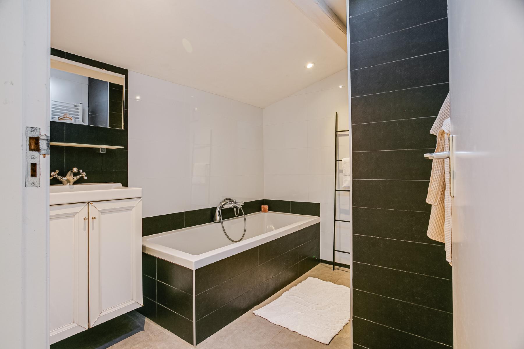 AMSTERDAM Van Spilbergenstraat 160 Himage 24