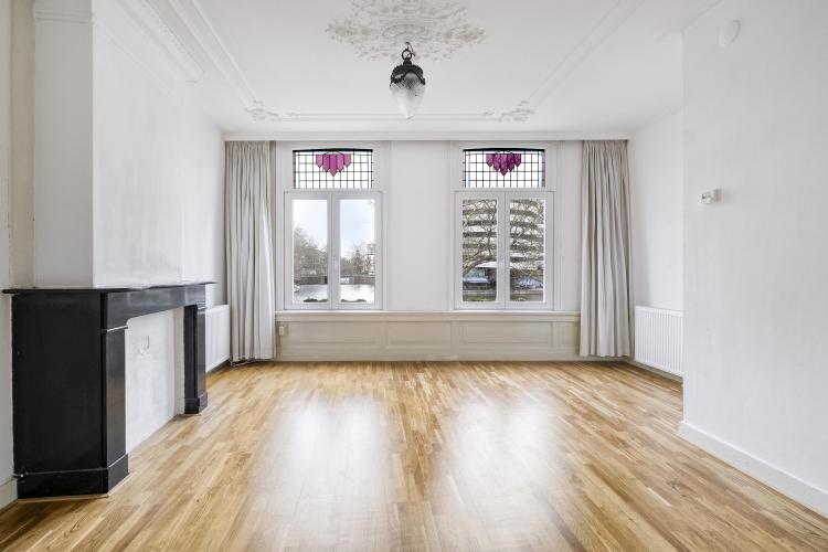 
    <nil><span>|</span>
image 3