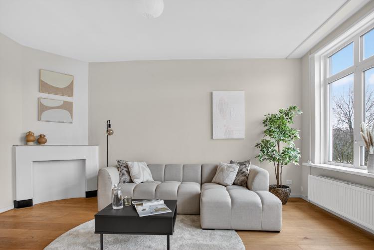 
    <nil><span>|</span>
image 4