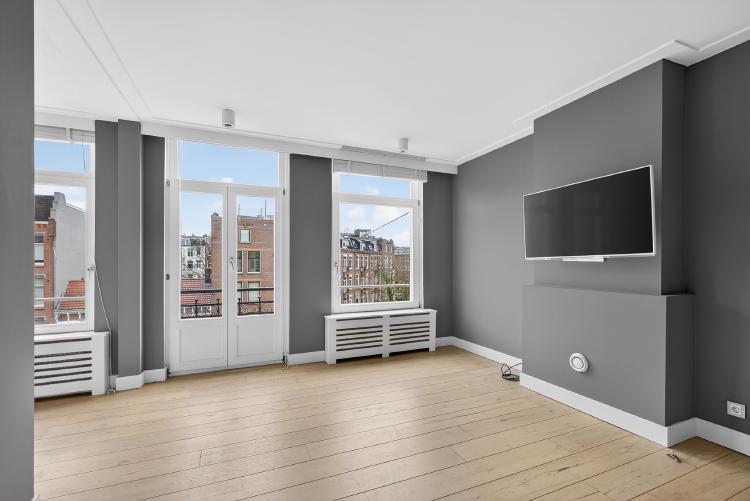 
    <nil><span>|</span>
image 5