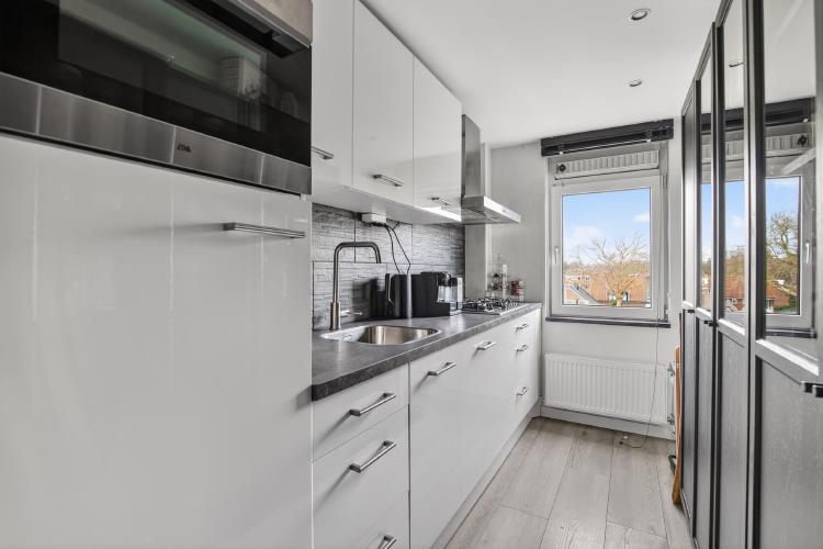 
    <nil><span>|</span>
image 12