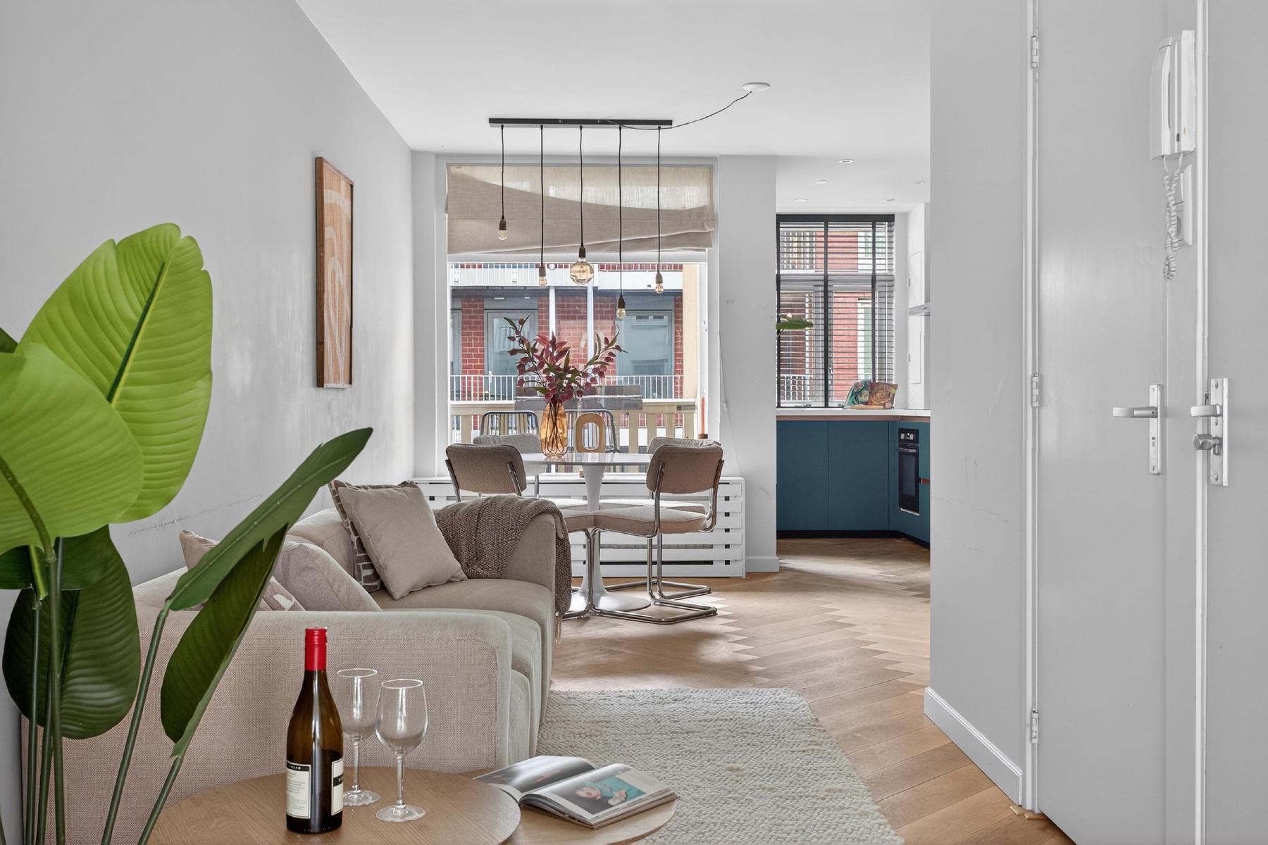 AMSTERDAM Van Hogendorpstraat 131-2image 3