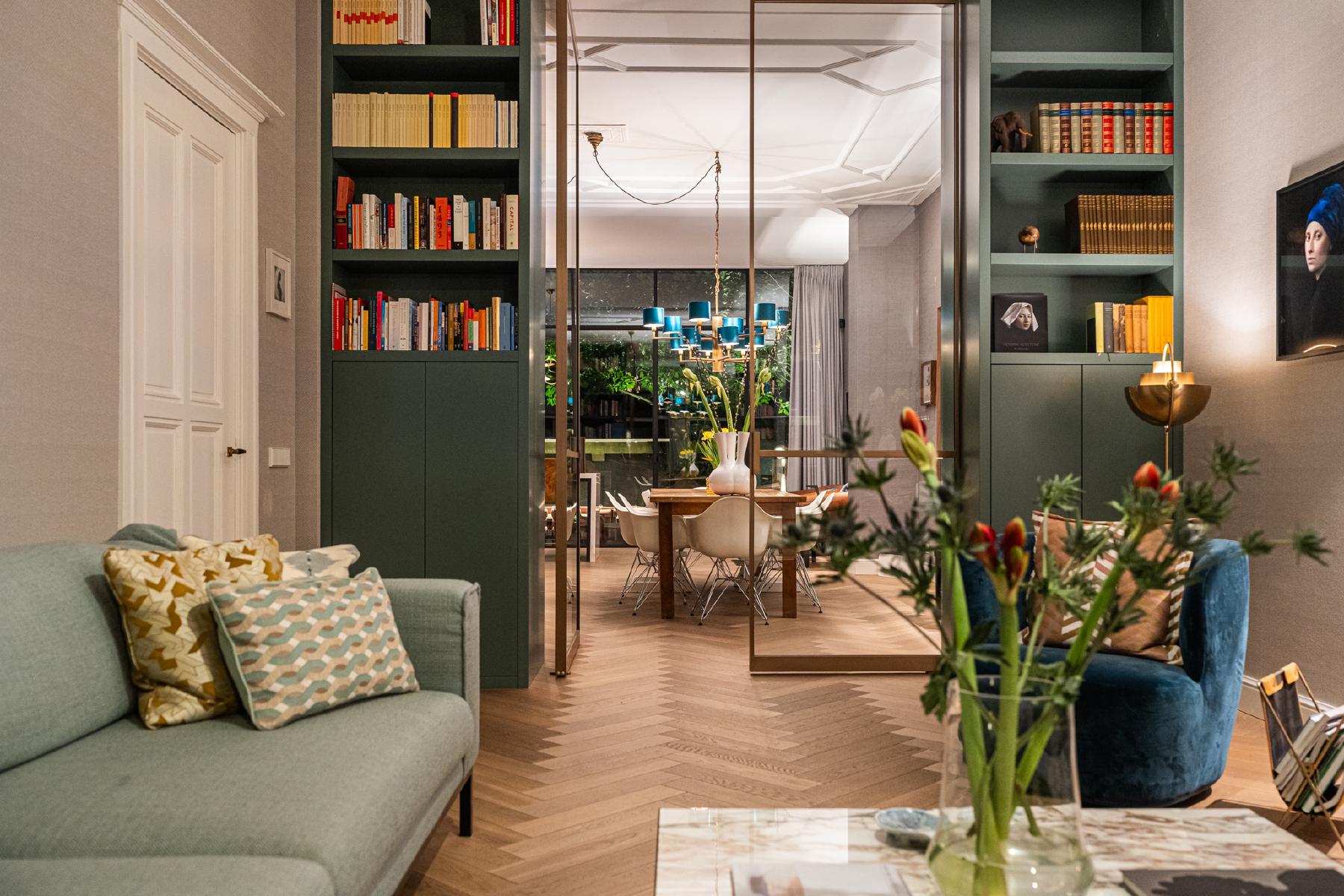 AMSTERDAM Frans van Mierisstraat 131 Himage 16