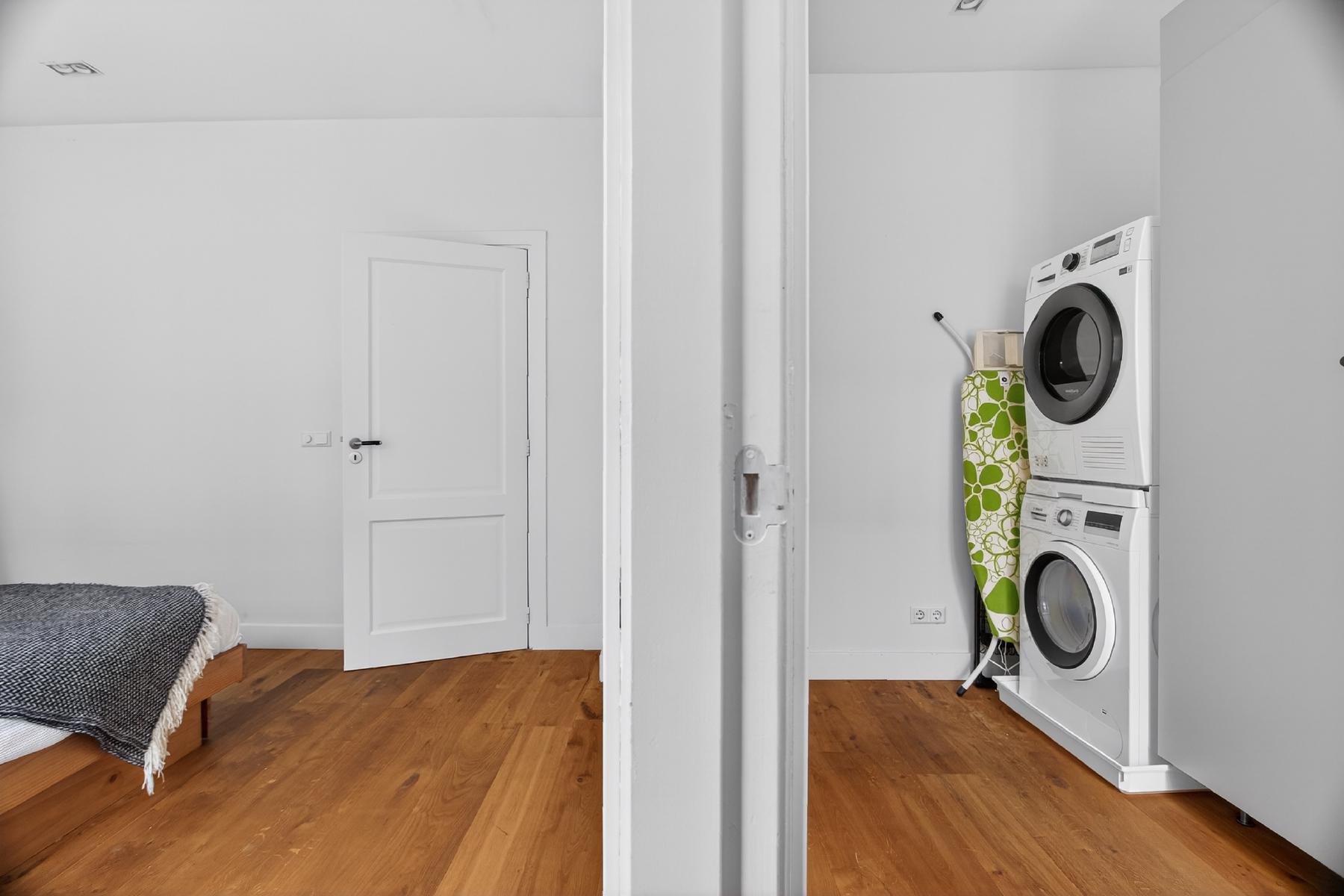 AMSTERDAM Van Spilbergenstraat 40 Himage 33