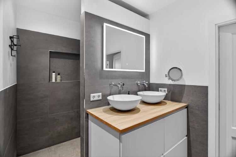 
    <nil><span>|</span>
image 37