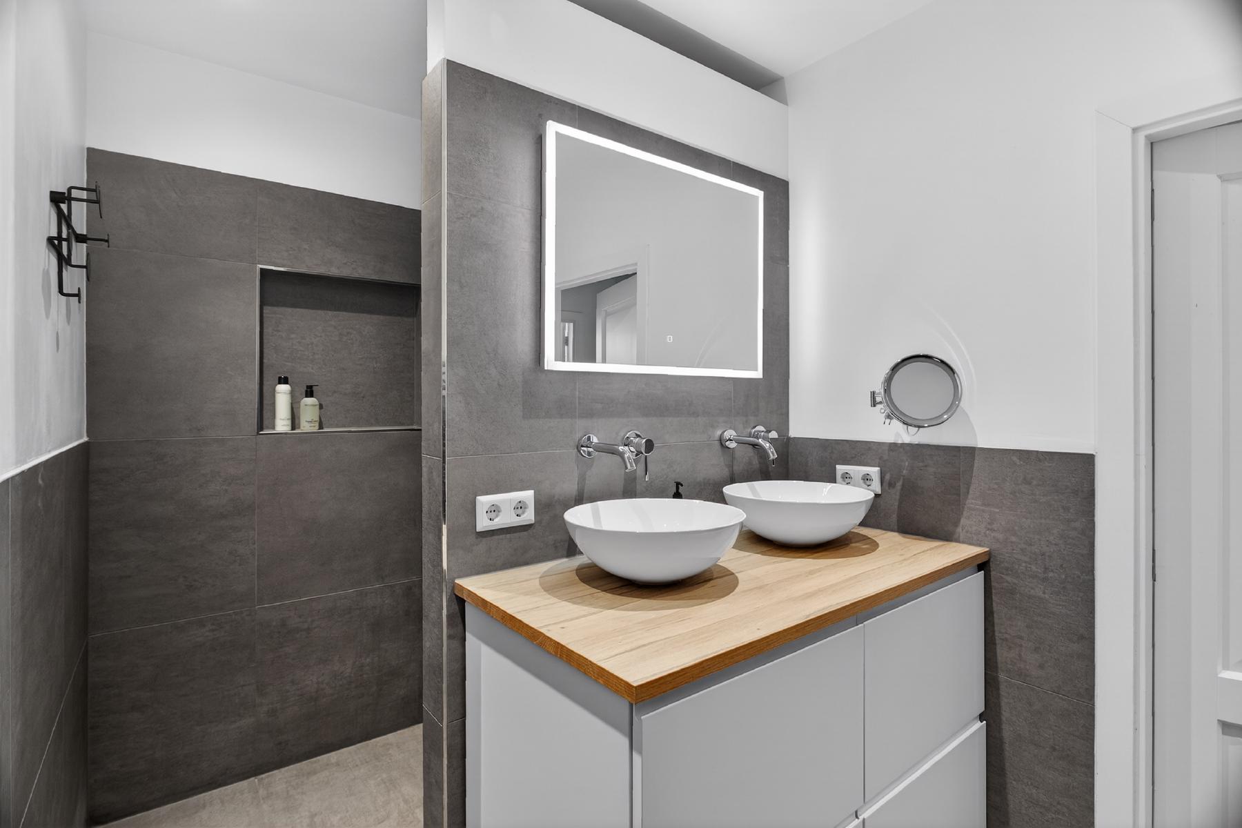 AMSTERDAM Van Spilbergenstraat 40 Himage 37