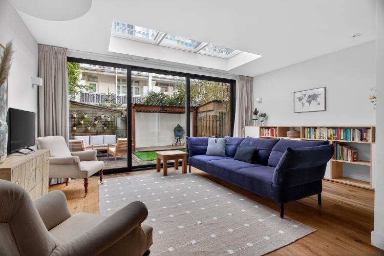 
    Van Spilbergenstraat 40 H|Amsterdam
