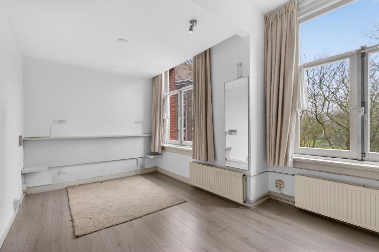 
    <nil><span>|</span>
image 19