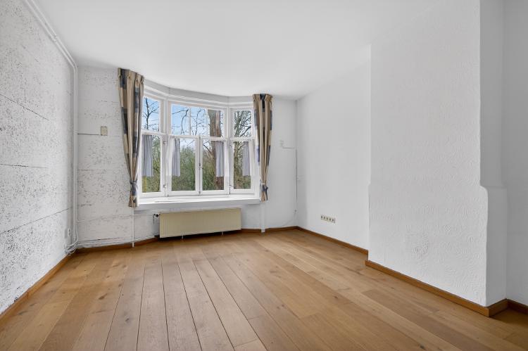 
    <nil><span>|</span>
image 3