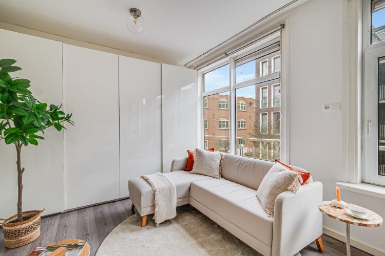 
    <nil><span>|</span>
image 3