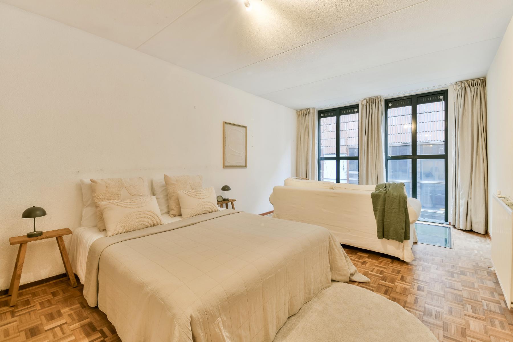 AMSTERDAM Dirk van Hasseltssteeg 30 Aimage 10