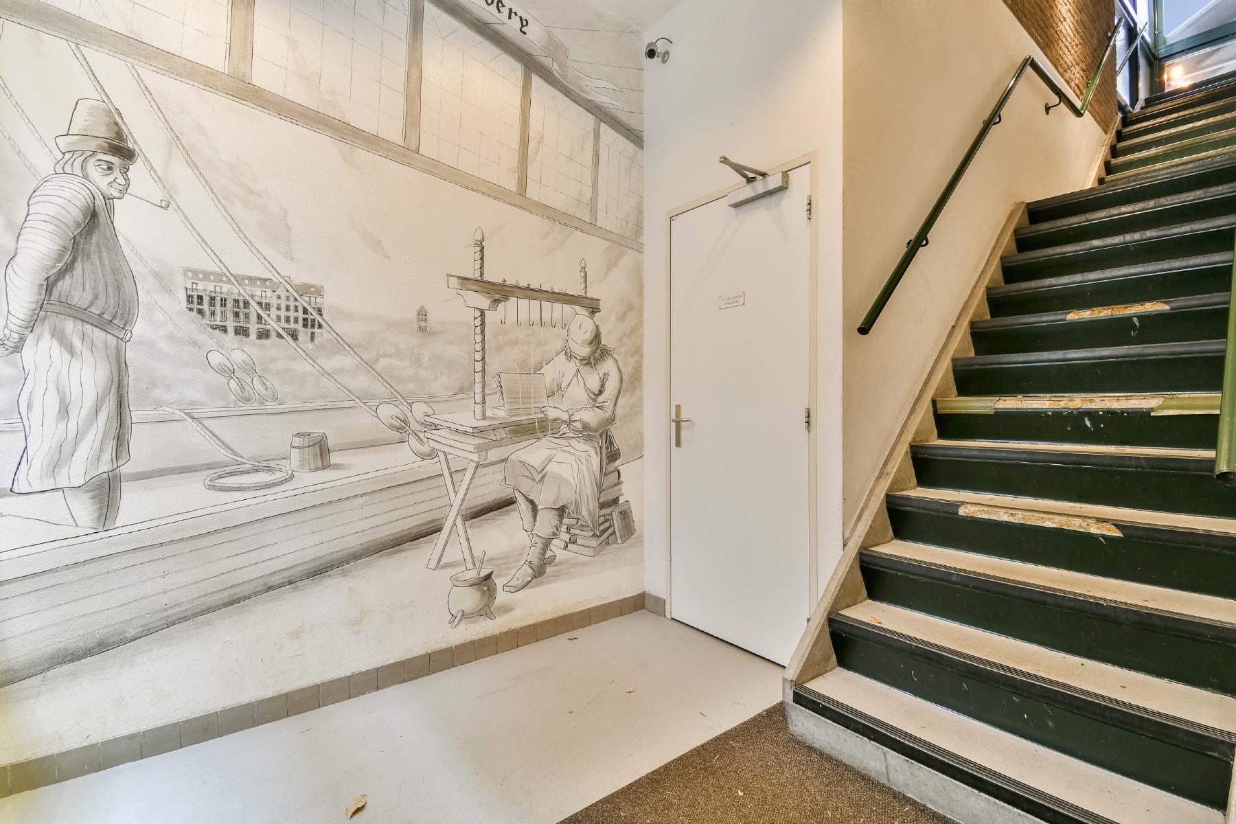 AMSTERDAM Dirk van Hasseltssteeg 30 Aimage 19