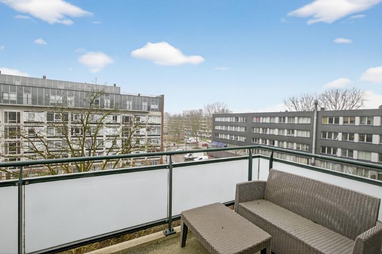 
    <nil><span>|</span>
image 4