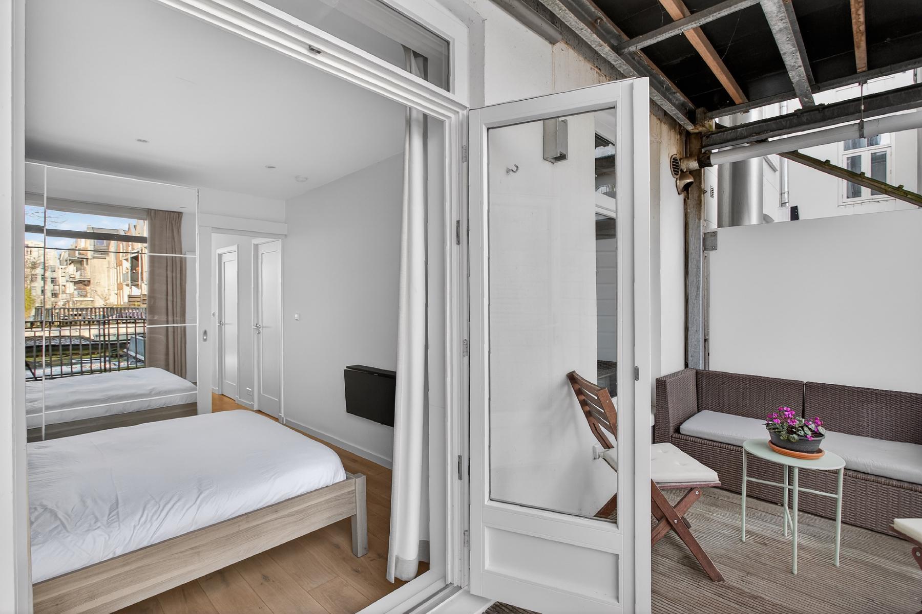 AMSTERDAM Van Woustraat 31-1image 17