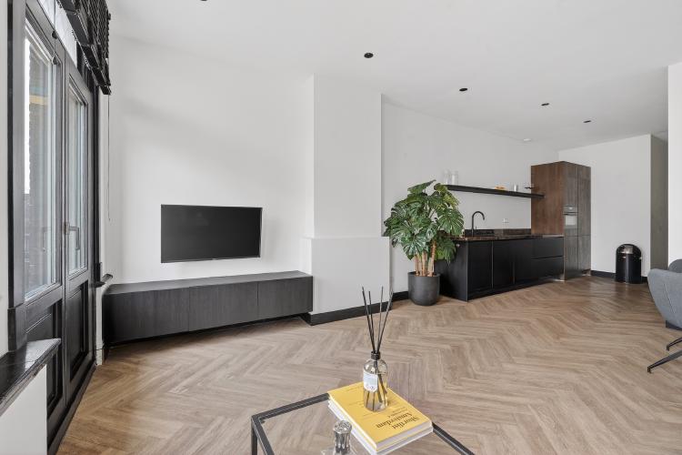 
    <nil><span>|</span>
image 6