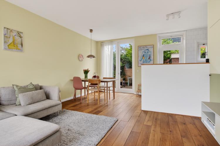 
    <nil><span>|</span>
image 4