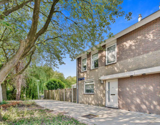 AMSTERDAM Ank van der Moerstraat 20