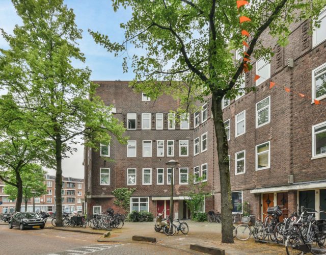 
    
     Crynssenstraat 74-II-hg | Amsterdam
