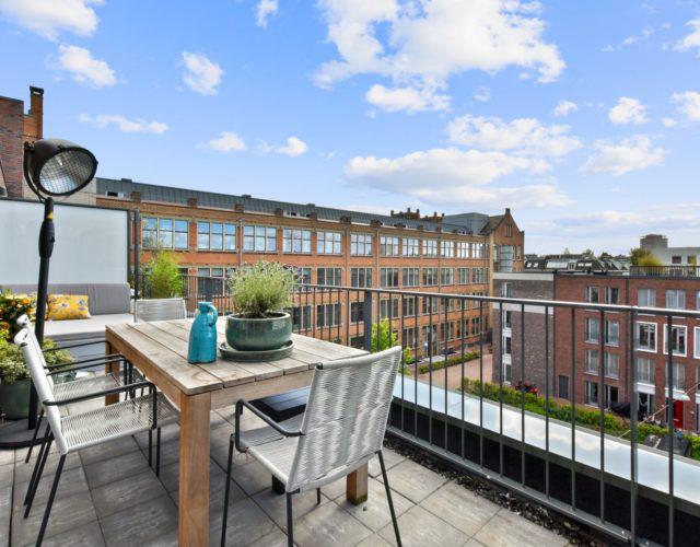 AMSTERDAM Dora Tamanaplein 55