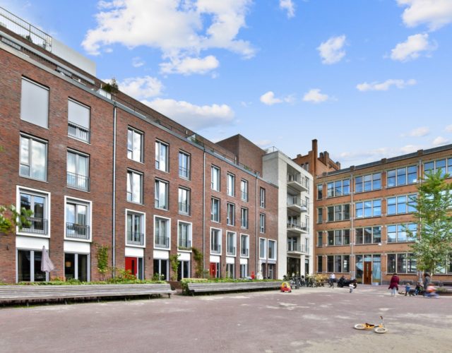 
    
     Dora Tamanaplein 55 | Amsterdam
