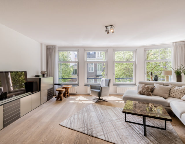 
    
     Gerard Doustraat 103-C | Amsterdam
