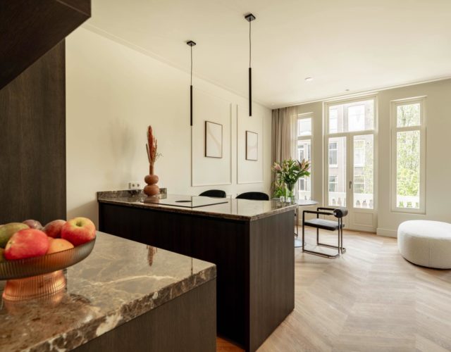 
    
     Koninginneweg 171-C | Amsterdam
