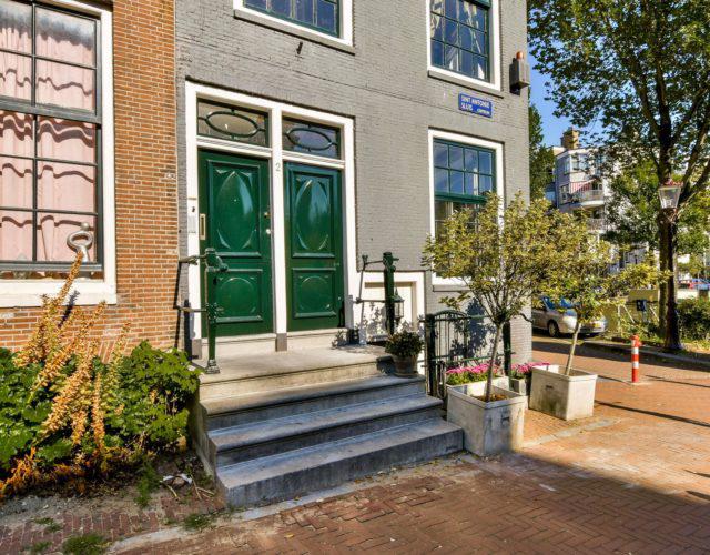 AMSTERDAM Sint Antoniesluis 2
