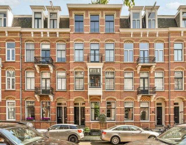 AMSTERDAM Van Eeghenstraat 45