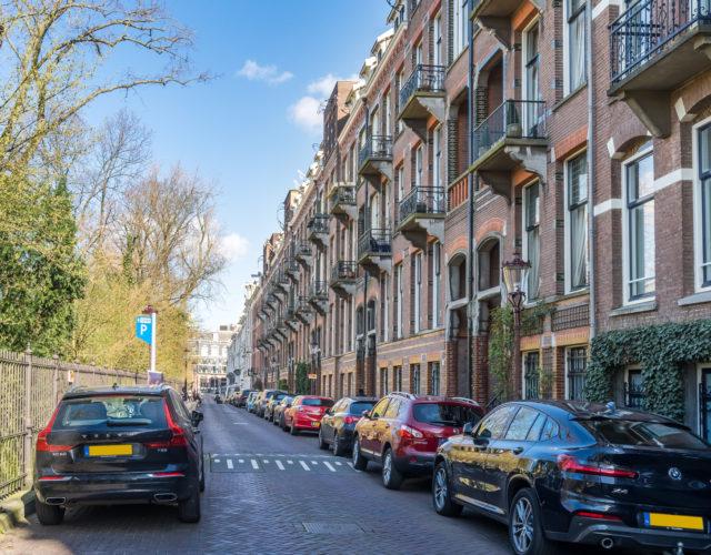 AMSTERDAM Vossiusstraat 30-IV
